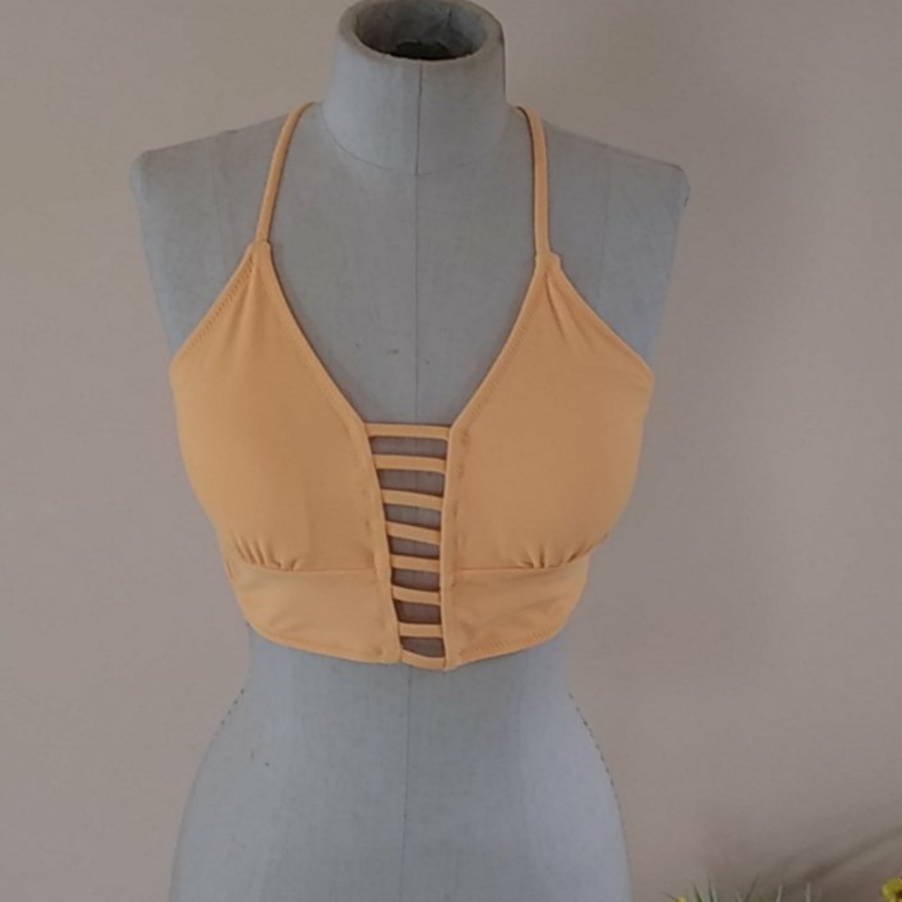 Cupshe Swimsuit Top.